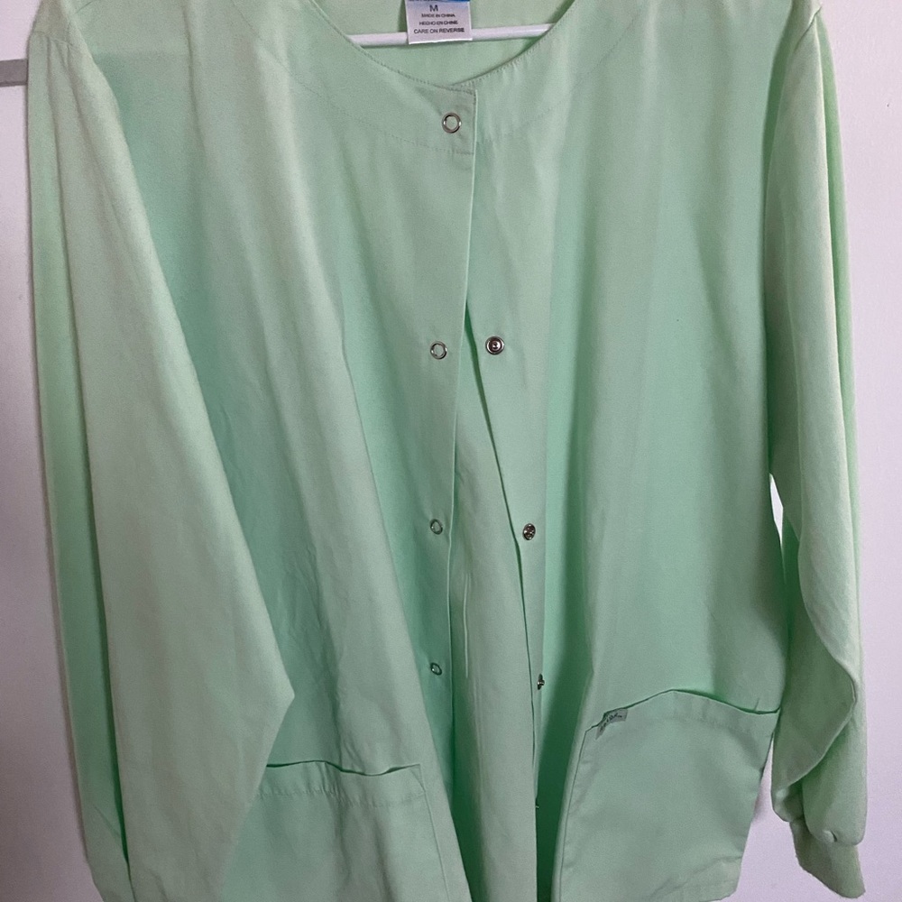 Medium scrub jacket